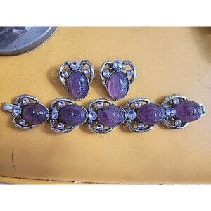 Ann Vien Carved Scarab Bracelet Earrings Set
